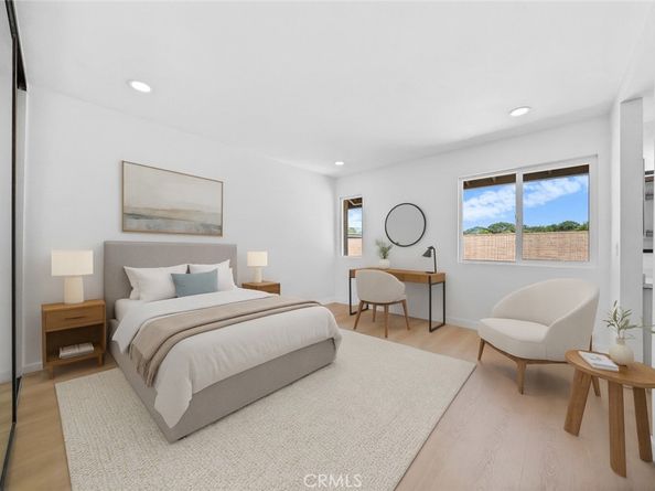 27 Cheyenne 69, Irvine CA 92604