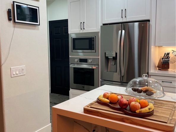 2547 Cornerstone Lane, Costa Mesa CA 92626