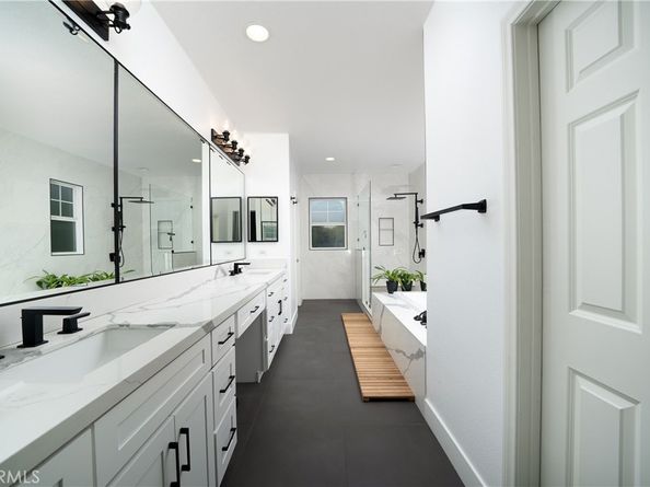 2547 Cornerstone Lane, Costa Mesa CA 92626