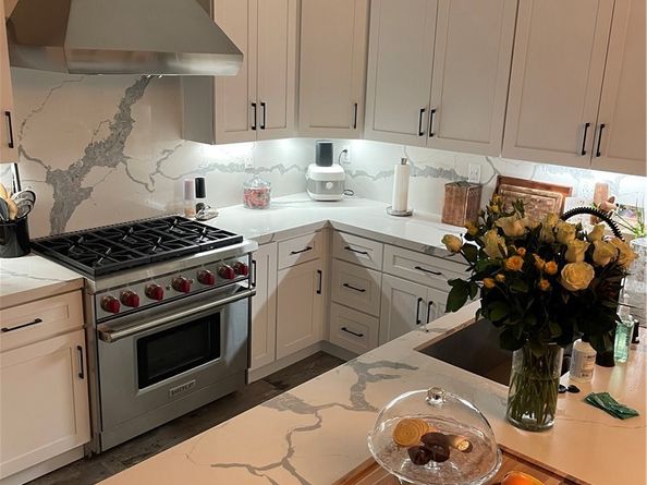 2547 Cornerstone Lane, Costa Mesa CA 92626