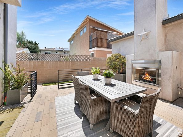 1017 Delaware Street, Huntington Beach CA 92648