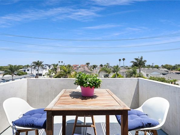 1017 Delaware Street, Huntington Beach CA 92648