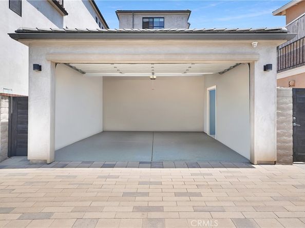 1017 Delaware Street, Huntington Beach CA 92648