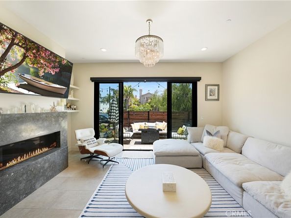 1017 Delaware Street, Huntington Beach CA 92648