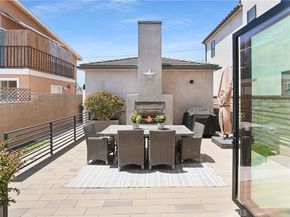 1017 Delaware Street, Huntington Beach CA 92648