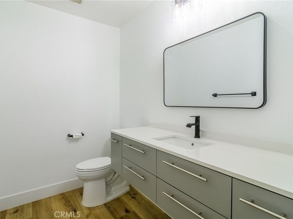 19132 Shoreline Lane 8, Huntington Beach CA 92648