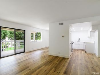 19132 Shoreline Lane