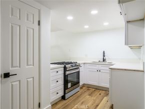 19132 Shoreline Lane 8, Huntington Beach CA 92648