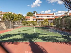 19132 Shoreline Lane 8, Huntington Beach CA 92648
