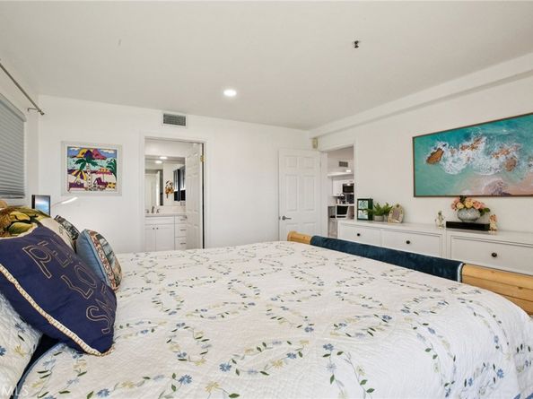 200 Pacific Coast 130, Huntington Beach CA 92648