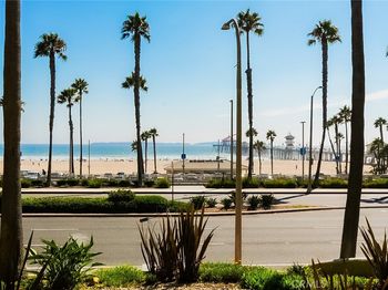 200 Pacific Coast