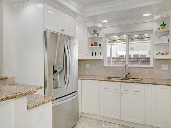 2372 Via Mariposa W B, Laguna Woods CA 92637