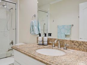 2372 Via Mariposa W B, Laguna Woods CA 92637