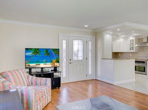 2372 Via Mariposa W B, Laguna Woods CA 92637