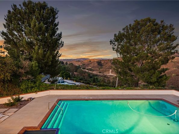 10181 Overhill Drive, North Tustin CA 92705