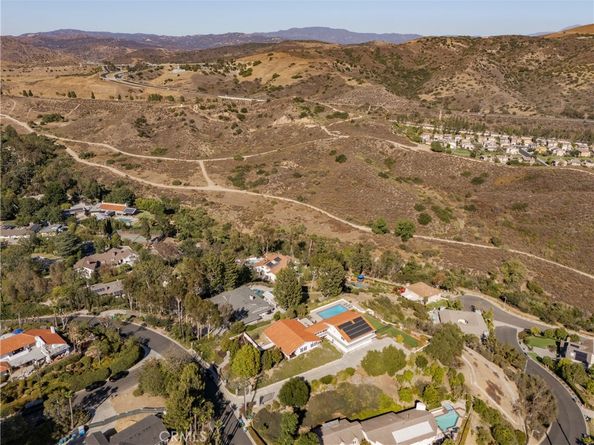 10181 Overhill Drive, North Tustin CA 92705