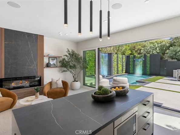 4 Narbonne, Newport Beach CA 92660