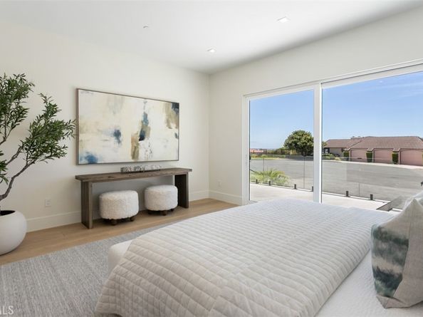 4 Narbonne, Newport Beach CA 92660