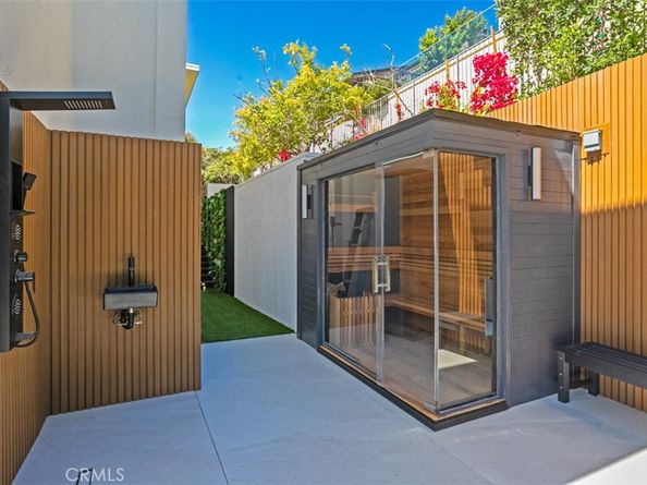4 Narbonne, Newport Beach CA 92660