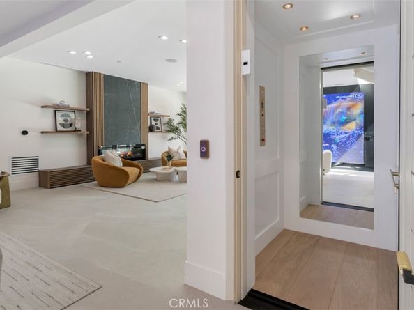 4 Narbonne, Newport Beach CA 92660