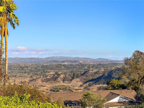 3030 Mountain View Dr, Laguna Beach CA 92651