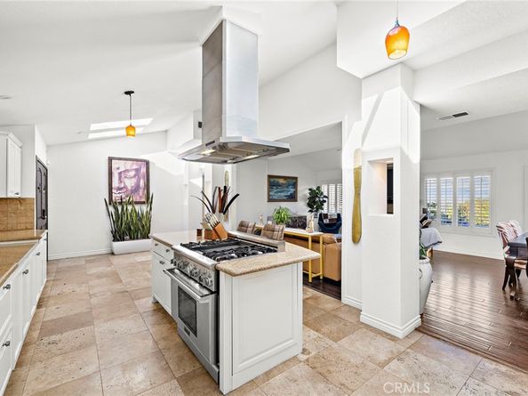 3030 Mountain View Dr, Laguna Beach CA 92651