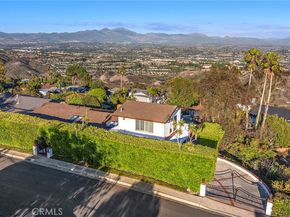 3030 Mountain View Dr, Laguna Beach CA 92651