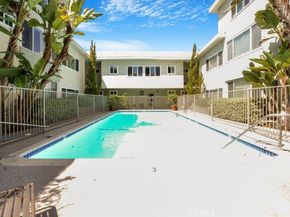 1525 N Hayworth Avenue 205, Los Angeles CA 90046