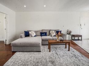 1525 N Hayworth Avenue 205, Los Angeles CA 90046