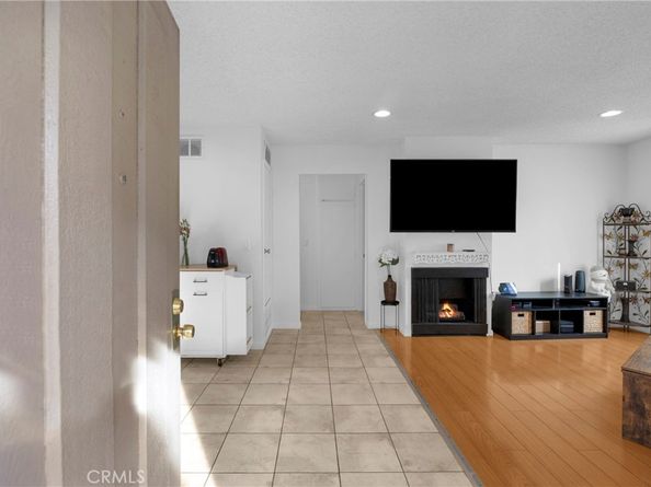 2142 W Liverpool, Anaheim CA 92804