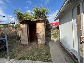 5077 Huntington N, Los Angeles CA 90032