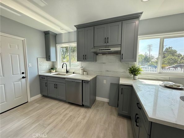 1191 E Laxford, Azusa CA 91702