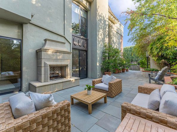 211 S Orange Grove Boulevard 5, Pasadena CA 91105