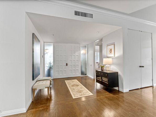 211 S Orange Grove Boulevard 5, Pasadena CA 91105