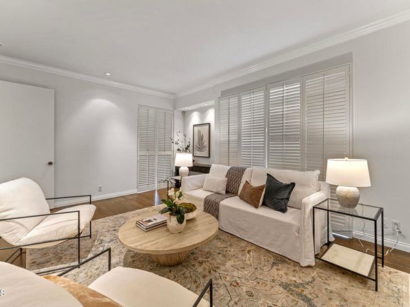 211 S Orange Grove Boulevard 5, Pasadena CA 91105