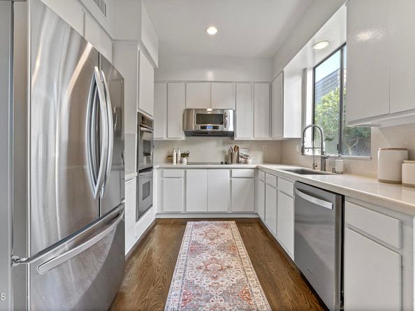 211 S Orange Grove Boulevard 5, Pasadena CA 91105