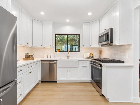 3015 Henrietta Avenue, La Crescenta CA 91214