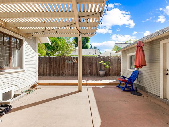 1766 N Madison Avenue, Pasadena CA 91104