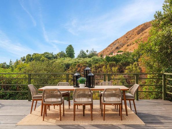 645 Oak Crest Drive, Sierra Madre CA 91024