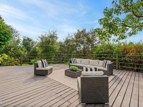 645 Oak Crest Drive, Sierra Madre CA 91024