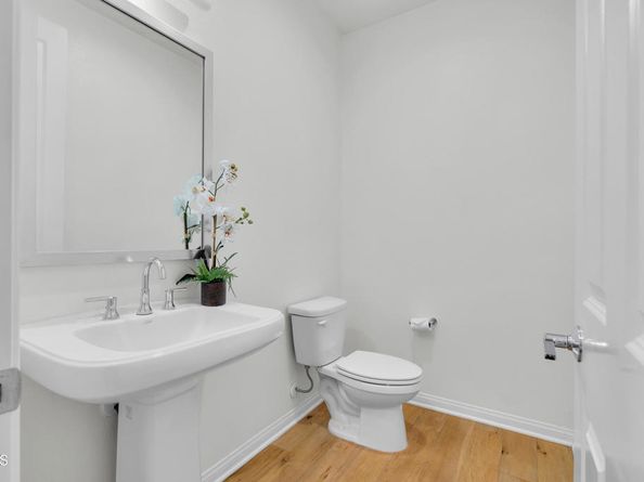 900 N Primrose Lane A, Azusa CA 91702