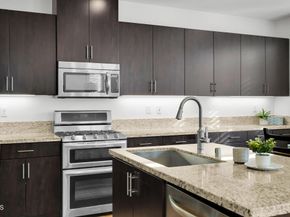 900 N Primrose Lane A, Azusa CA 91702