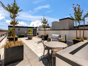 150 S Oak Knoll Avenue 103, Pasadena CA 91101