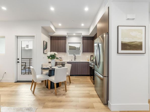 150 S Oak Knoll Avenue 103, Pasadena CA 91101