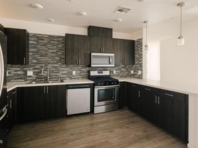 124 W Colorado Street 404, Glendale CA 91204