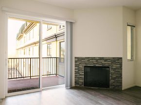 124 W Colorado Street 404, Glendale CA 91204