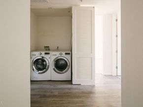 124 W Colorado Street 404, Glendale CA 91204