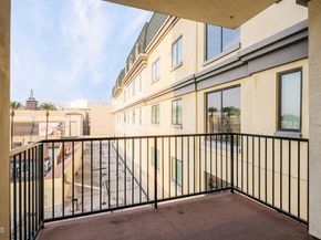 124 W Colorado Street 404, Glendale CA 91204