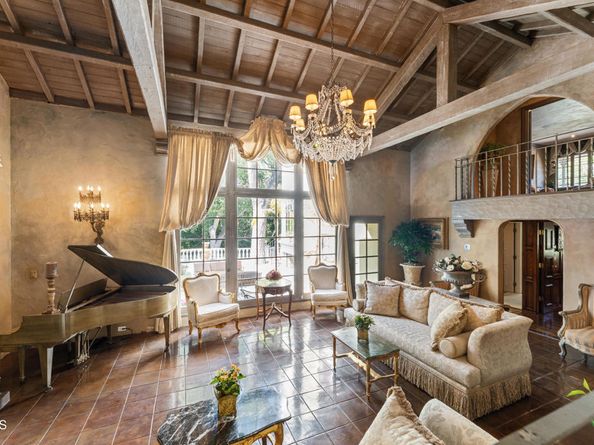 1205 Linda Vista Avenue, Pasadena CA 91103