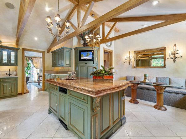 1205 Linda Vista Avenue, Pasadena CA 91103